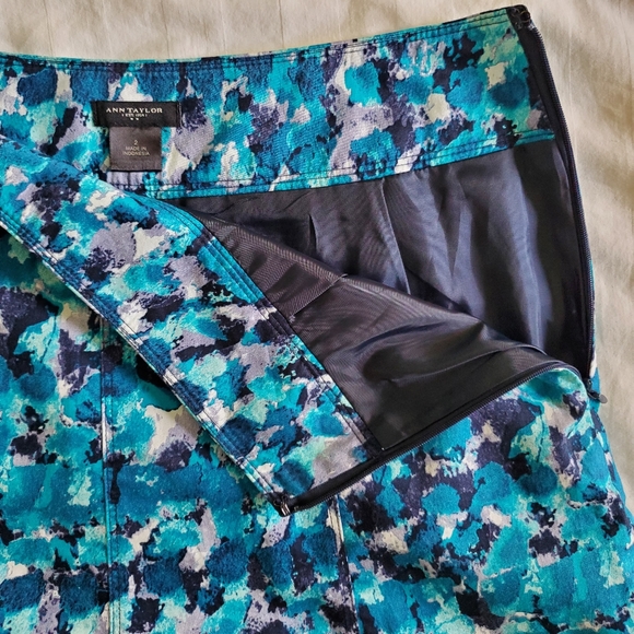 Colorful Ann Taylor Skirt Size 2 - Picture 5 of 6